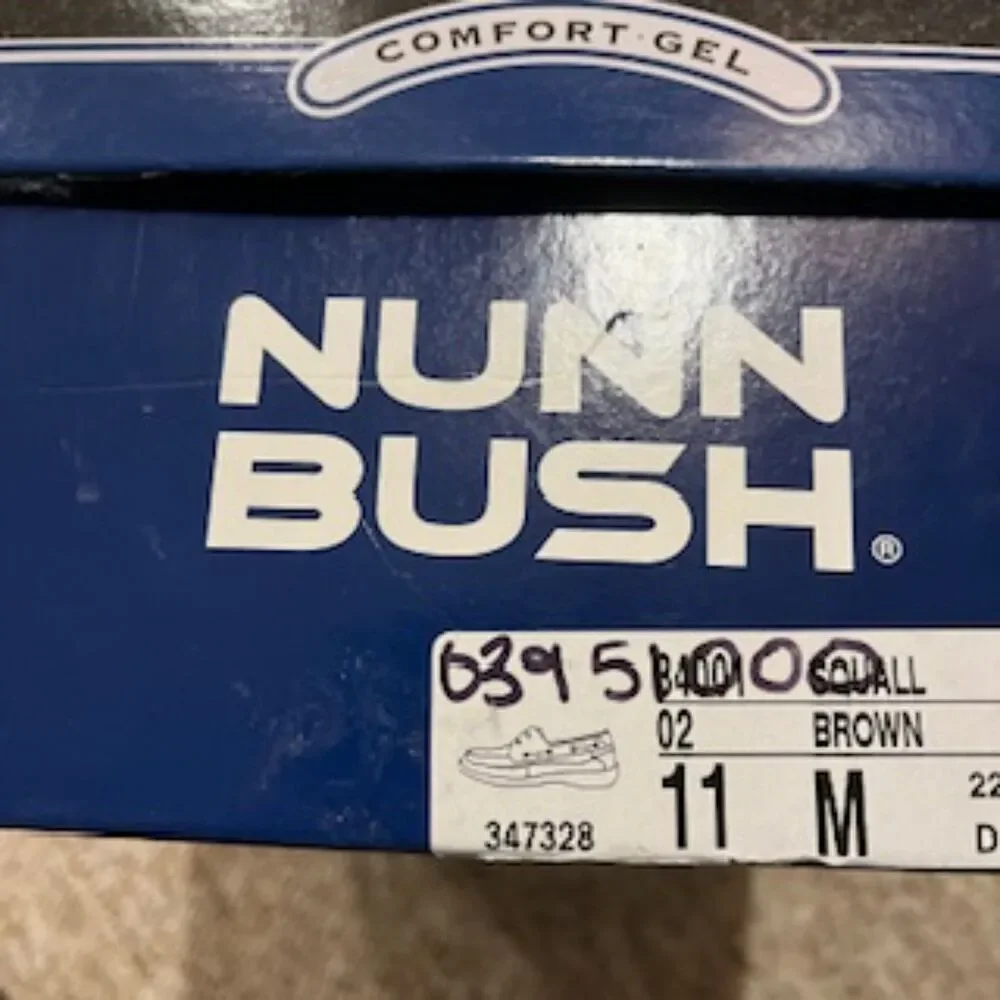 Size: 11M Comfort Gel Lace Up Loafers . Nunn Bush . New in Box